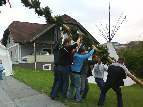 Maibaumaufstellen 2009 - 