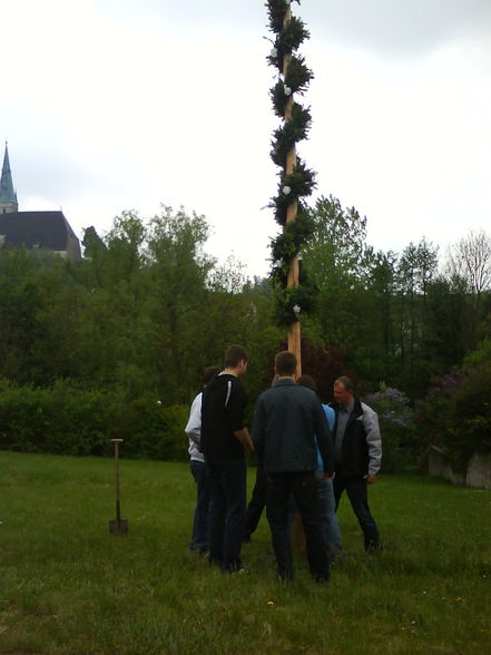 Maibaumaufstellen 2009 - 