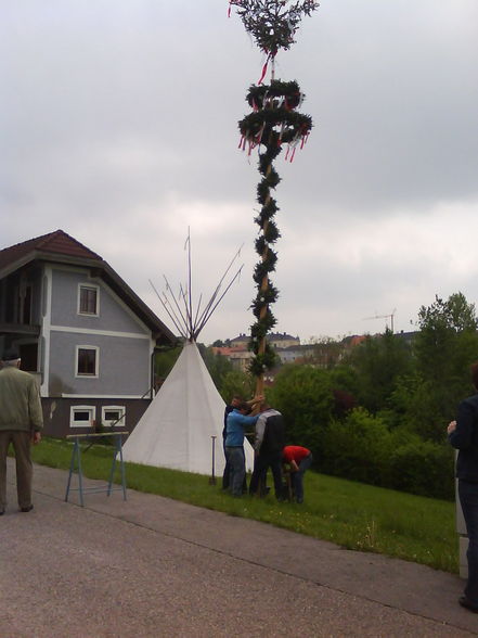 Maibaumaufstellen 2009 - 