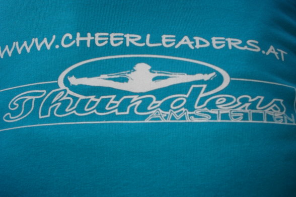 THUNDERS Cheerleader - 