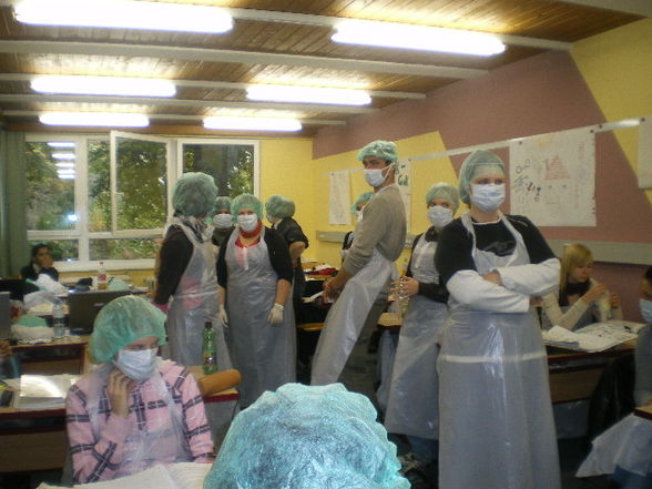 Schule (im Unterrichtsfach Hygiene) - 