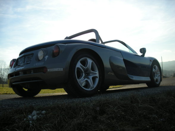 für 1 Wochenende in Renault Spider - 