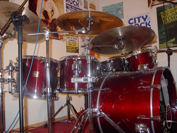 Drums - 