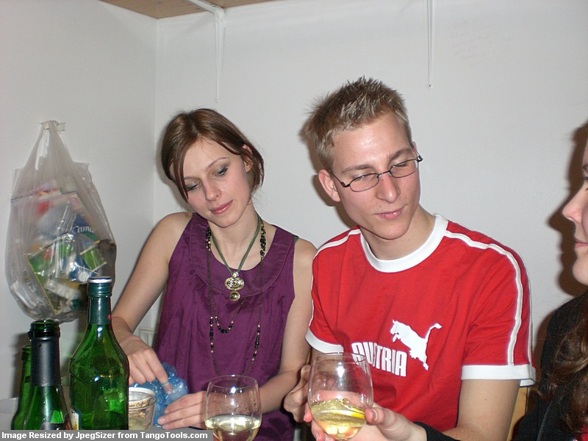 Erste Party im Heim! - 