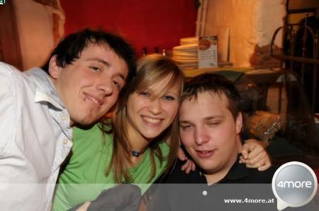 pARTYpEOPLE !! - 