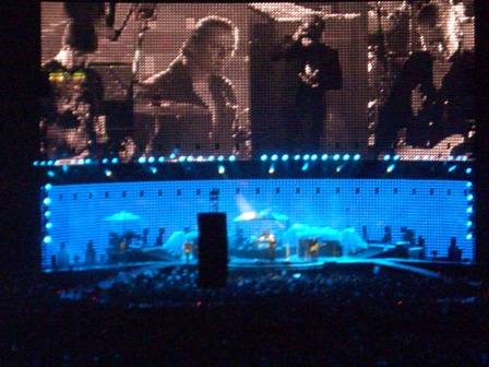 U2 Vertigo Tour 2005 - 