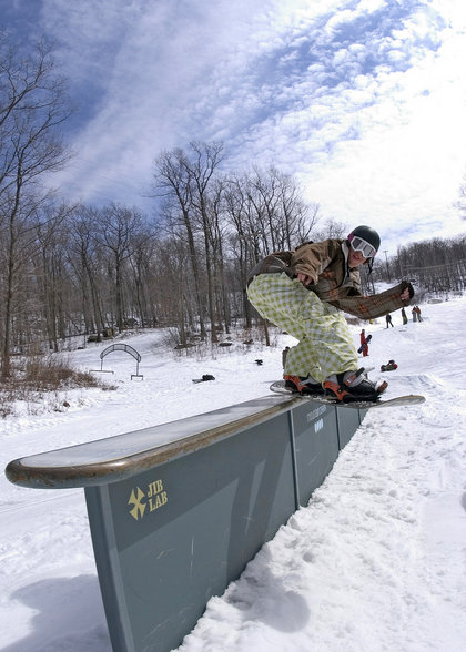 Snowboarding - 