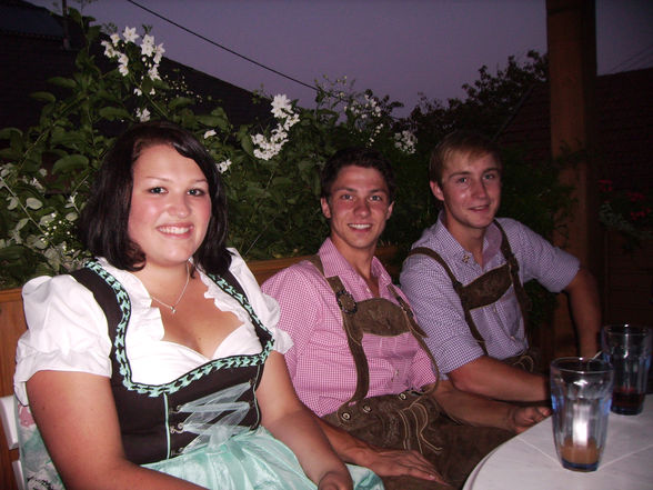 alles in der tracht - eschenau09 - 