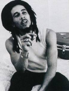 *--> bob marley <--* - 