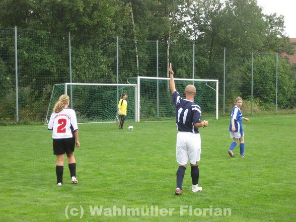 DAMENMANNSCHAFT KÖNIGSWIESEN - 