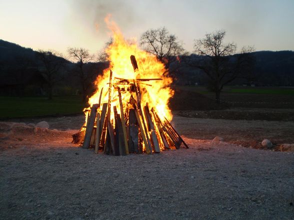 Osterfeuer 09 - 