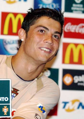 Cristiano Ronaldo - 