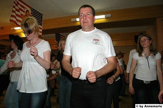 LINE DANCE - 