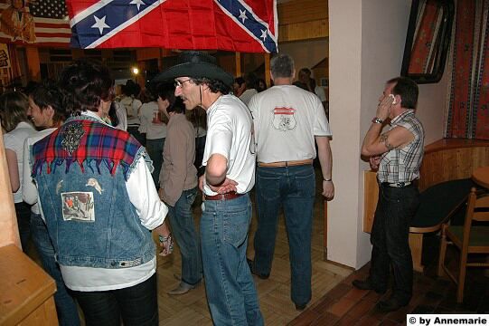 LINE DANCE - 