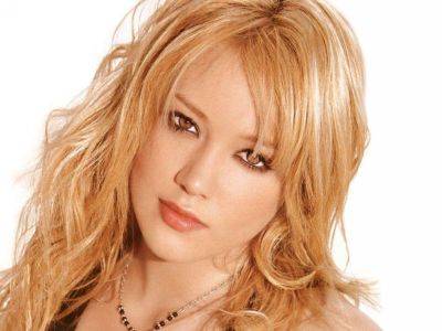 Hilary Duff - 