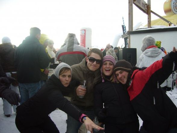 Rave on Snow 2008 - 