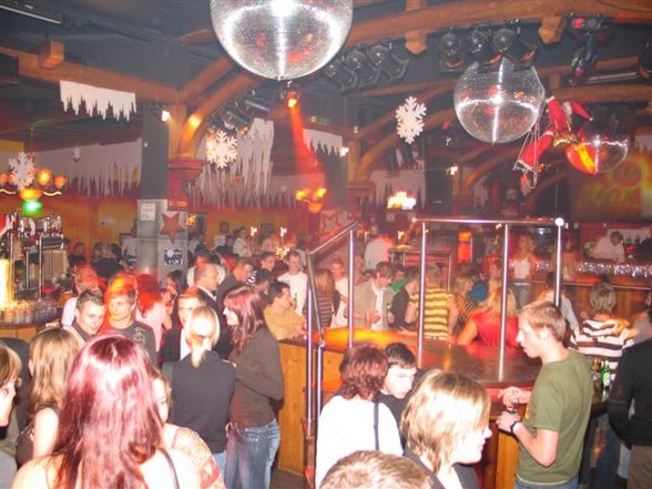 Partyhouse - 