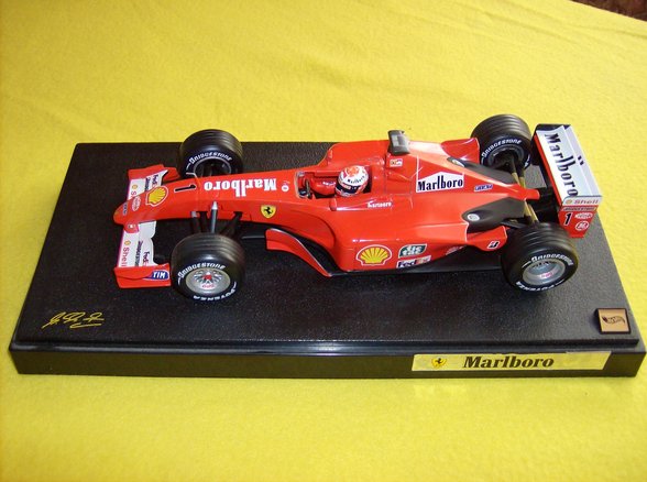 Meine Formel 1 FERRARIS 1:18 - 