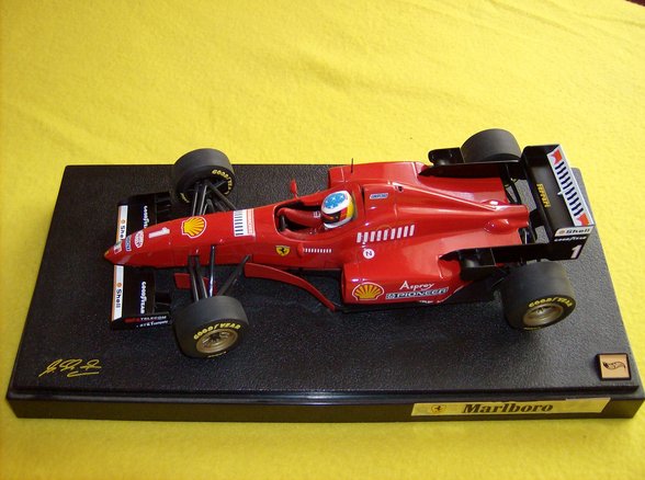 Meine Formel 1 FERRARIS 1:18 - 