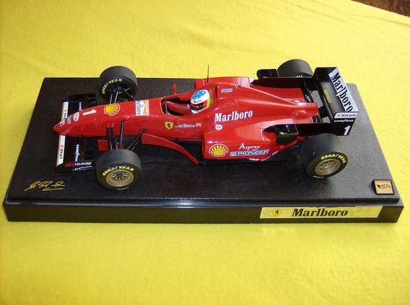 Meine Formel 1 FERRARIS 1:18 - 