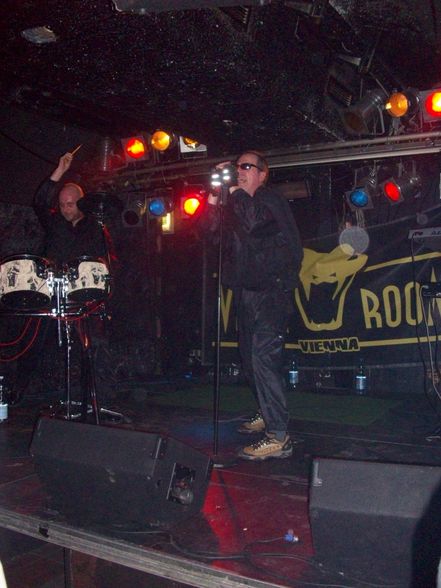 32crash @ Viper Room - 