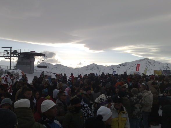 Rave on Snow 08 - 