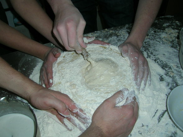 Weihbrotbacken Karfreitag 2007 - 