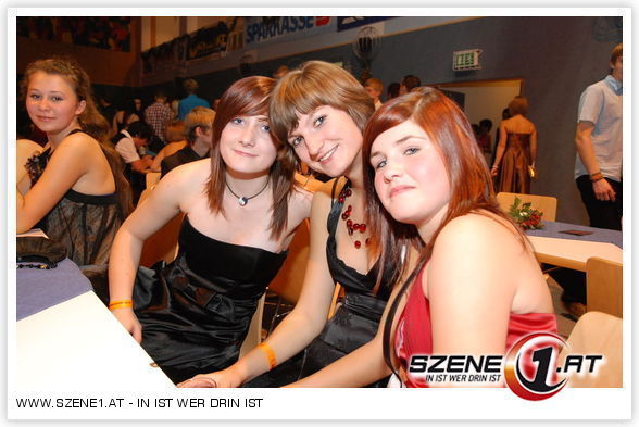 2009. durch feiern. - 