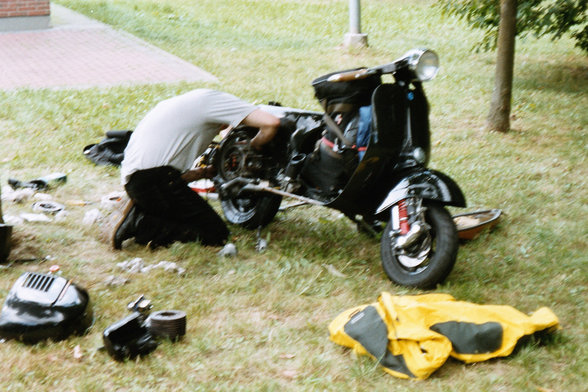 ZU ZWEIT MIT DA VESPA NOCH HOLLAND - 