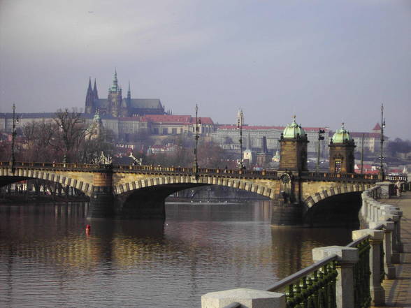 PRAG - Februar 2006 - 