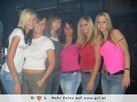 FRIENDS & PARTY - 