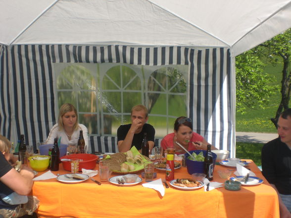 Grillen mit Theo, Bekki, Esther und Co - 