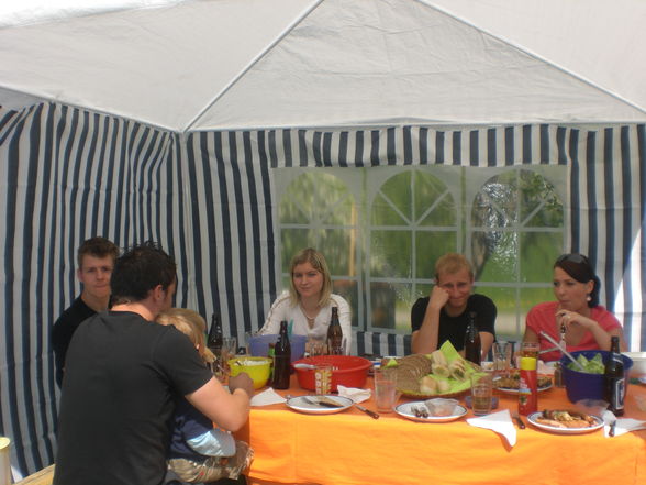 Grillen mit Theo, Bekki, Esther und Co - 