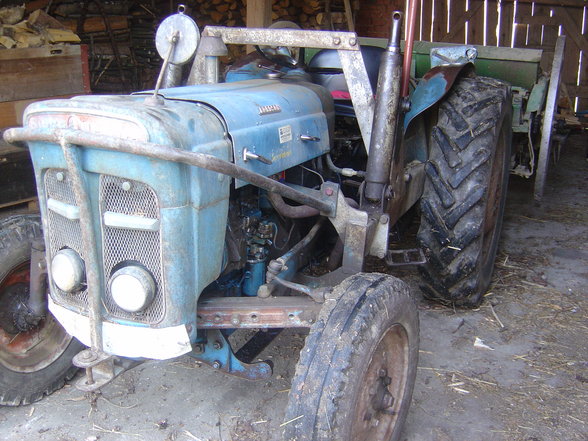 Fordson Super Dexta - 