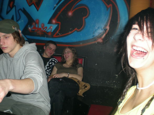 Miez on trip  XD  sehr geil - 