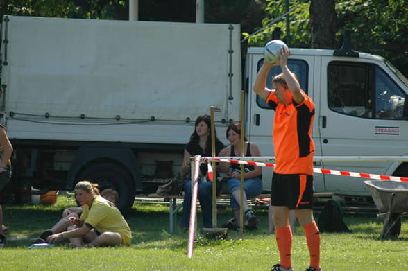 In meiner Schule Fußballspielen - 