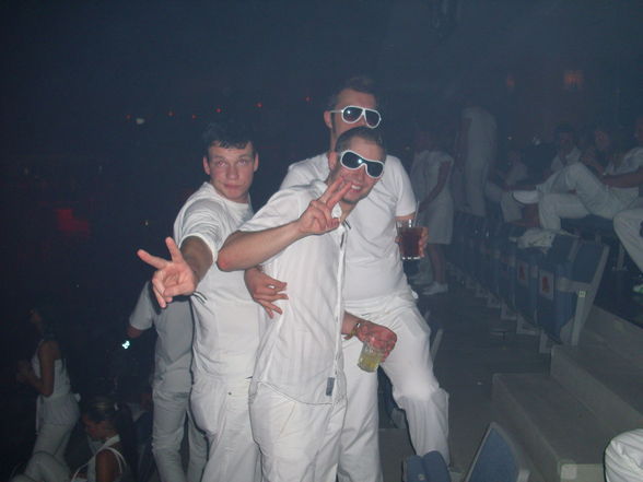 Sensation White Prag 2009 - 