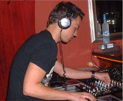 DJ STI-PO in the mix - 