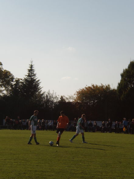 Tag(e) am Fußballplatz :) - 