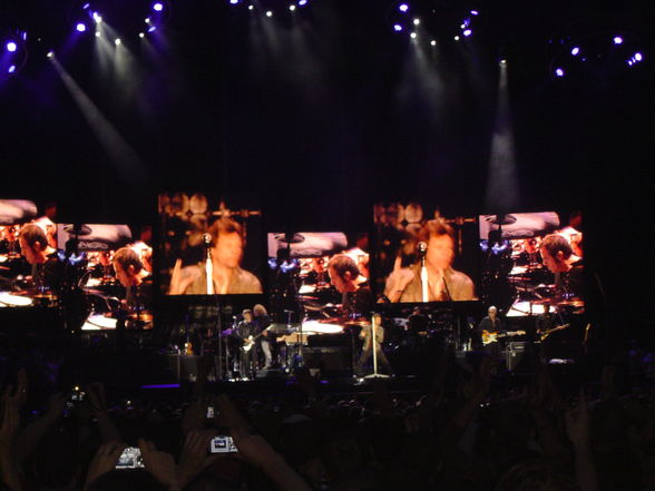 Bon Jovi lost highway tour 08 - 