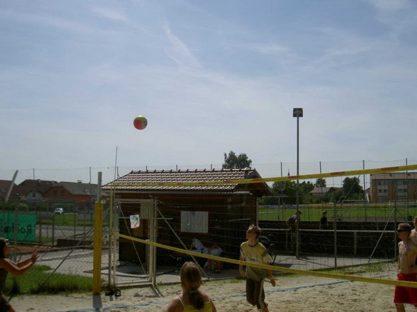 Beachvolleyball spielen - 