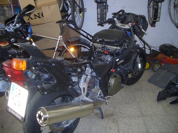 CBR 1100XX Super Blackbird - 