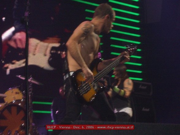 RED HOT CHILI PEPPERS - Wien 7.12.06 - 