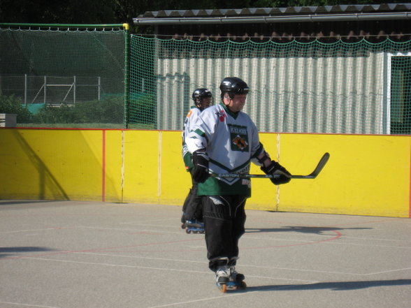 Inline Hockey Evergreens - 