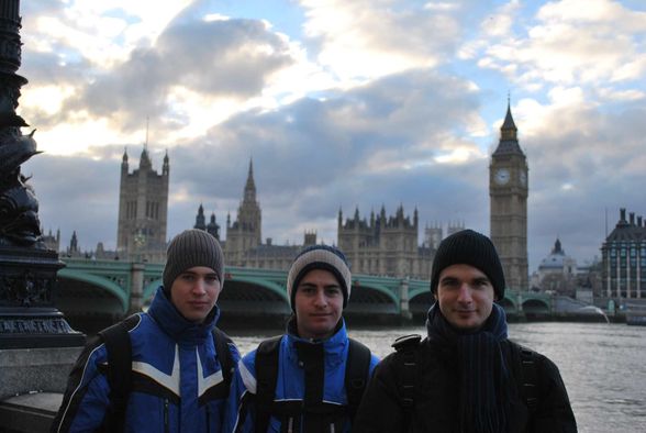 London 08 - 