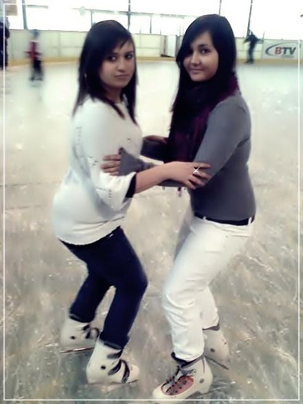 EisLaufeeN mit meine sHaadziis .. ♥ - 