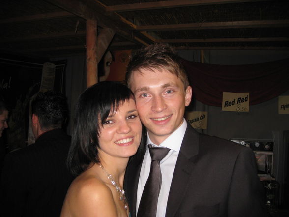 HLW BALL 2009 - 