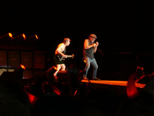 AC/DC Wien 09 - 