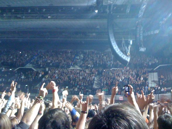 Green Day 2009 (Handycam) - 