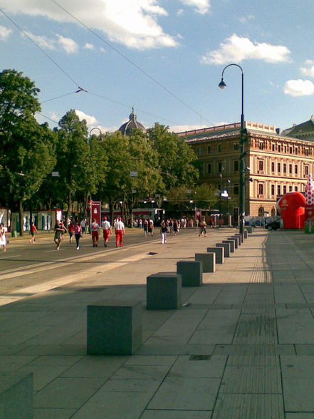 RK Ambulanzdienst EM Wien - 